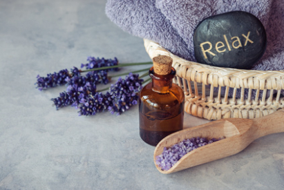 Lavender-essential-oil-spa.jpg